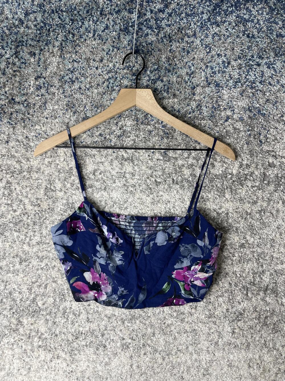 Blue Life Crop Top Womens Medium Navy Floral Print Smocked Back Sleeveless Boho
